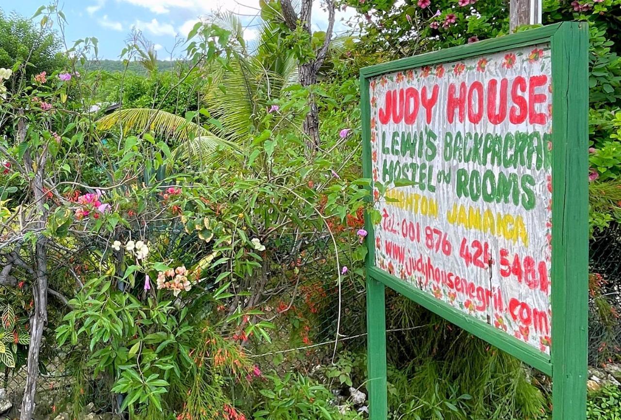 Judy House 2 - Lewis Backpacker Hostel Little Bay Exterior foto